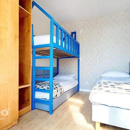 Soleo Family Resort - Domki 3 Min Od Morza - 3 Baseny, 4 Jacuzzi, Sauna, Animacje, Malpi Gaj, 3 Sale Zabaw, 4 Place Zabaw, 2 Restauracje Rewal Exteriör bild