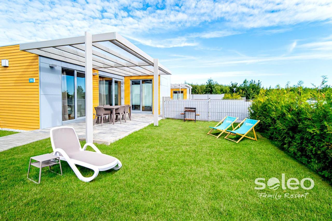 Soleo Family Resort - Domki 3 Min Od Morza - 3 Baseny, 4 Jacuzzi, Sauna, Animacje, Malpi Gaj, 3 Sale Zabaw, 4 Place Zabaw, 2 Restauracje Rewal Exteriör bild